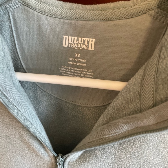 Duluth Trading Co women’s Hooded Fleece Vest XS - Picture 4 of 6